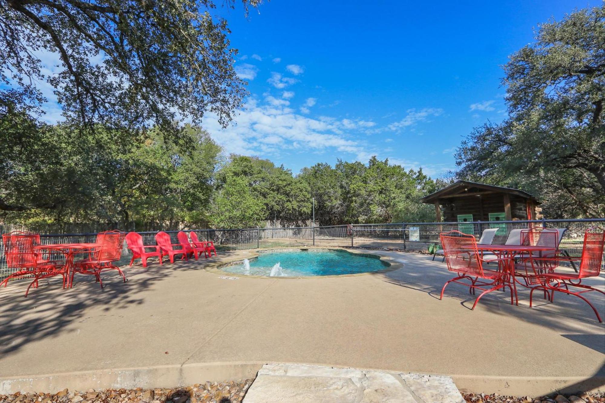 Wimberley Log Cabins Resort And Suites- Unit 5 Ngoại thất bức ảnh