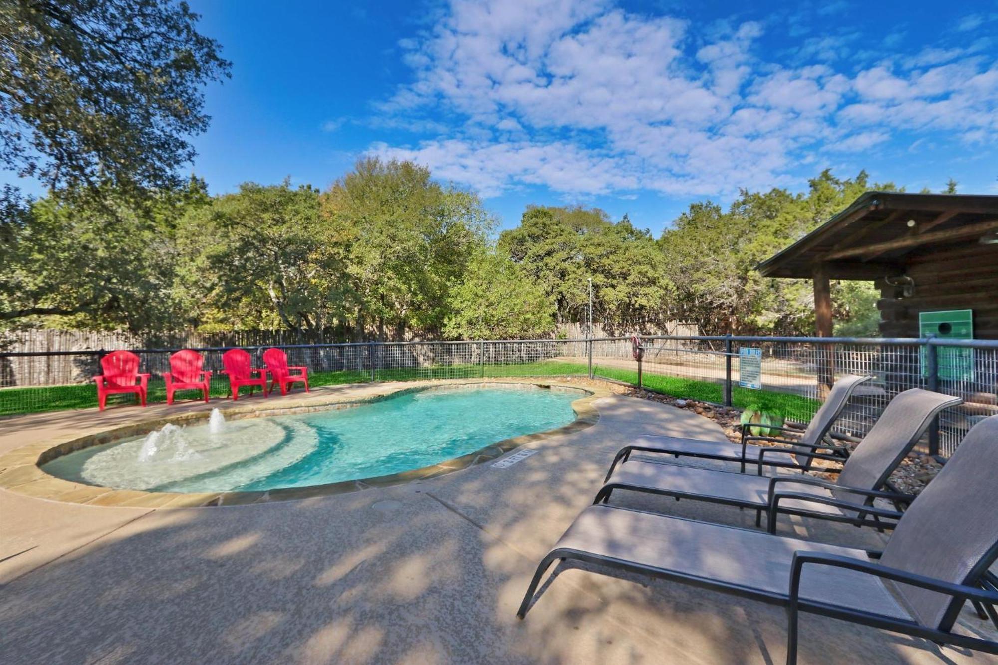 Wimberley Log Cabins Resort And Suites- Unit 5 Ngoại thất bức ảnh